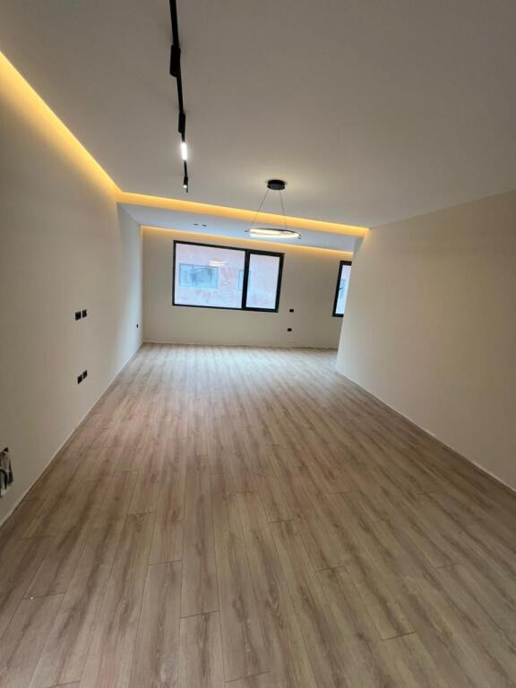 SHITET APARTAMENT 2+1+2 PALLATI I BRIGADAVE ( OKAZION )