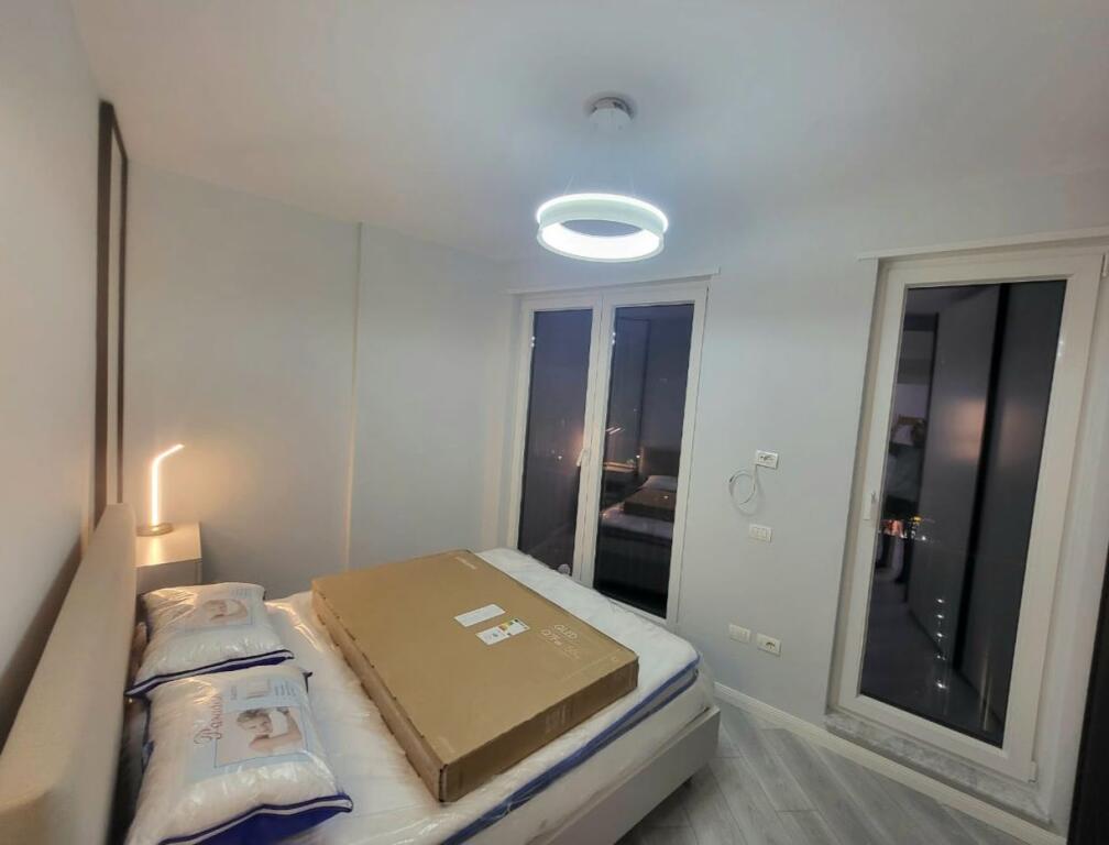 Affittasi appartamento 2+1 dietro 9 piani!