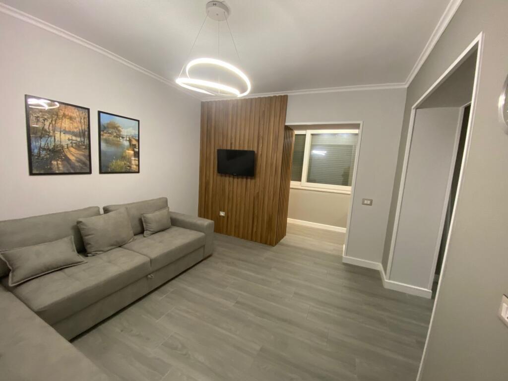 Jepet Apartament me qera