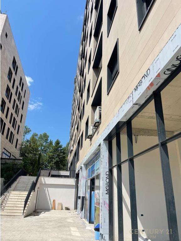 SHITET | Apartament 2+1 me 2 Poste Parkimi – Liqeni i Thatë, Tiranë