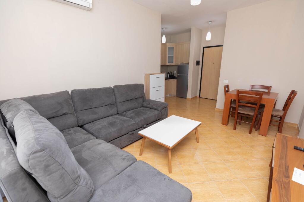 Shitet: Apartament 1+1 në Vlorë