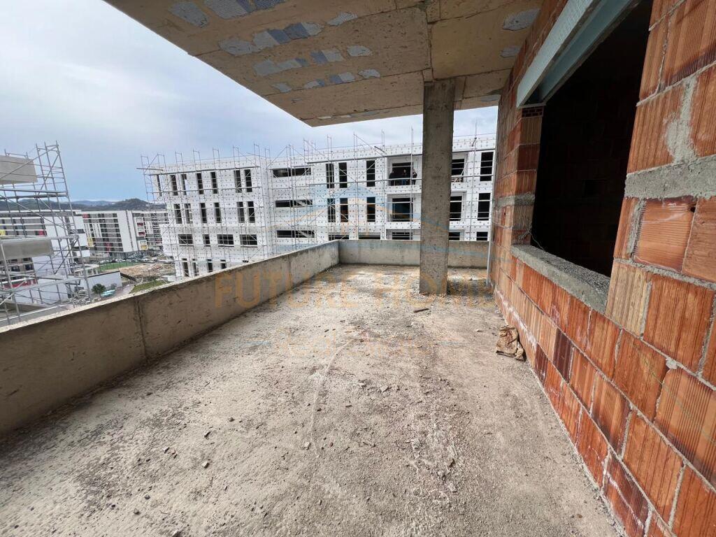 Shitet, Apartament 2+1, Univers City, Tiranë