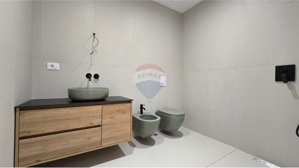 Zyre per Qira te Myslym Shyri!