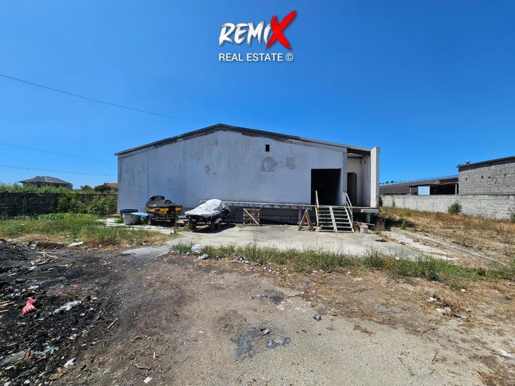 MAGAZINË PËR SHITJE – XHAFZOTAJ, DURRËS