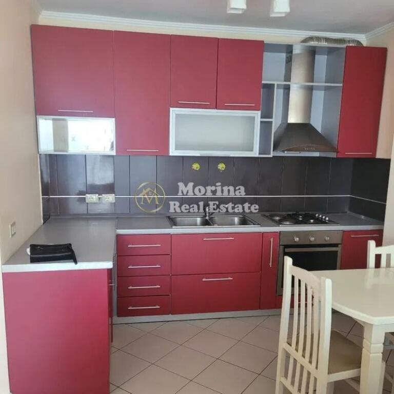 Apartament 1+1, Komuna e Parisit, Rruga Robert Shvarc, 167000 euro