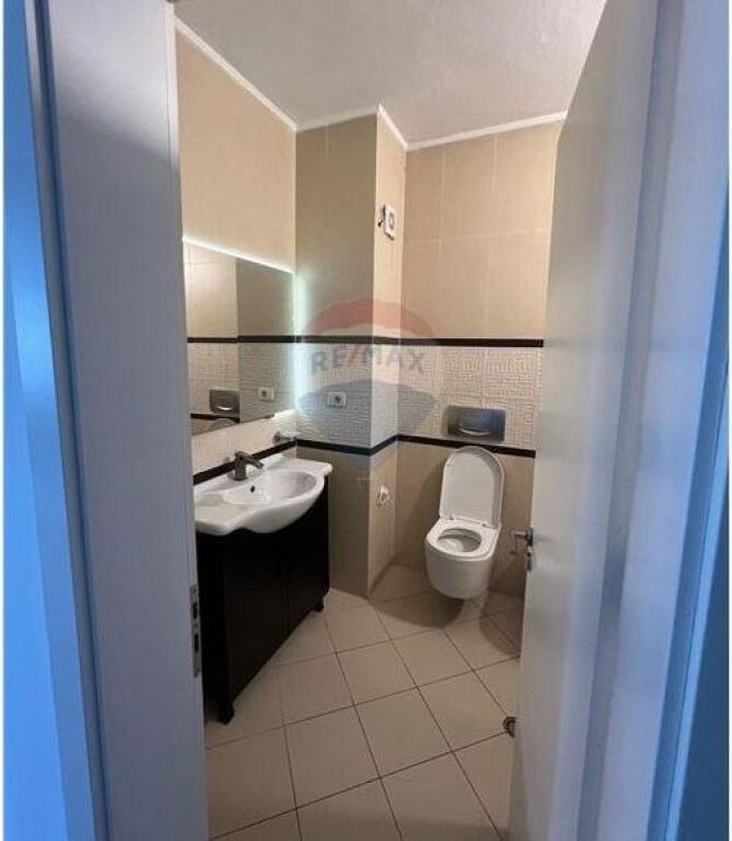 Apartament i mobiluar - Për Qira - Astir (530171038-1516)