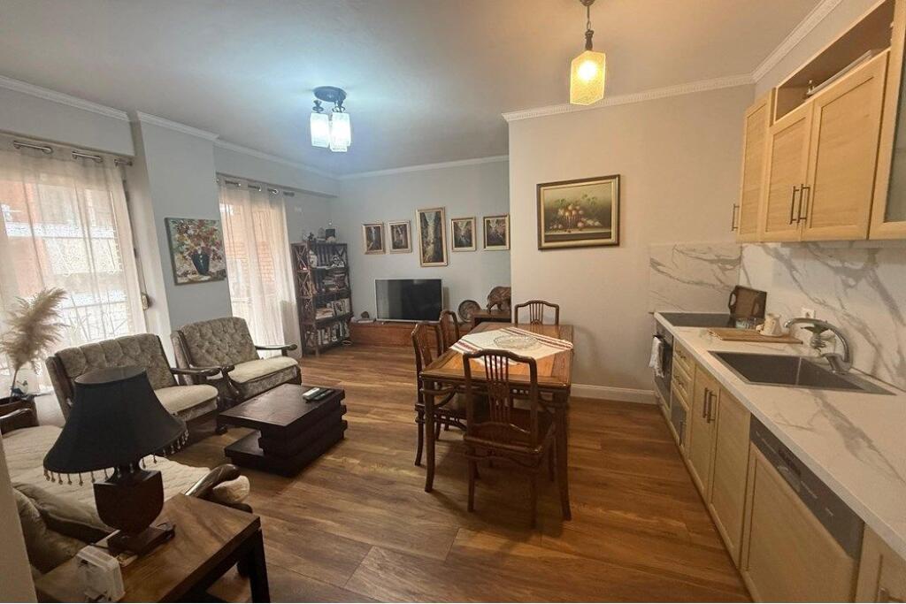 APARTAMENT 2+1 PER QIRA TEK KOMPLEKSI DELIJORGJI!