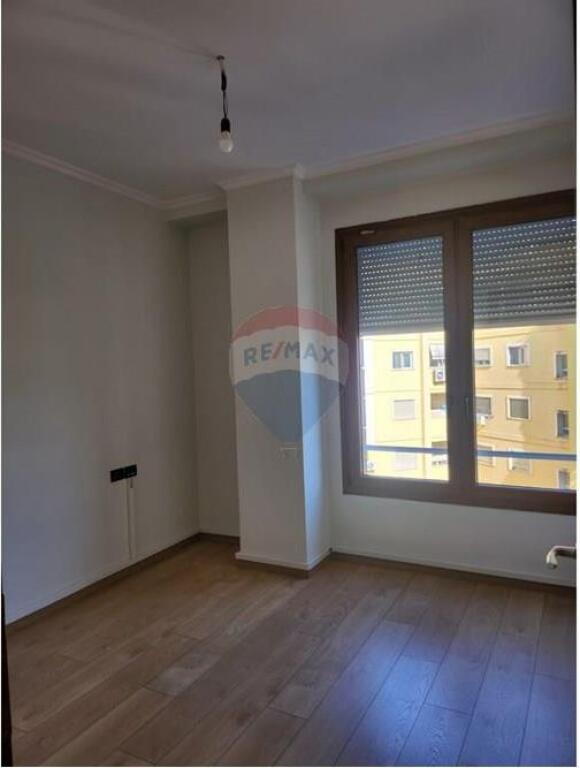 Office - For Rent - Delijorgji Complex, Tirana