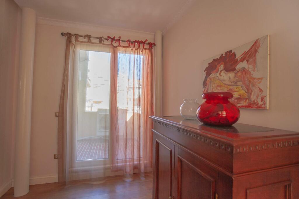 Kopshti Zoologjik, Apartament per Qira!