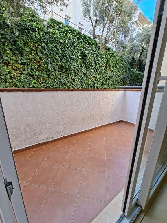 For sale, Duplex 3+1+2, Residence Kodra e Diellit 1, Tirana.