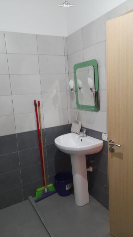 Apartament me Qera 1+1 Tek Kompleksi Golden Park ( ID B2101373) Tiran