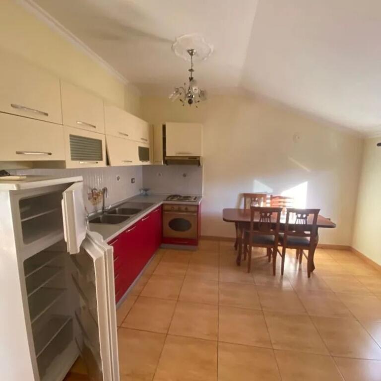 qera pjese vile 2+1, ”Rruga e Elbasanit” 500 Euro/Muaj