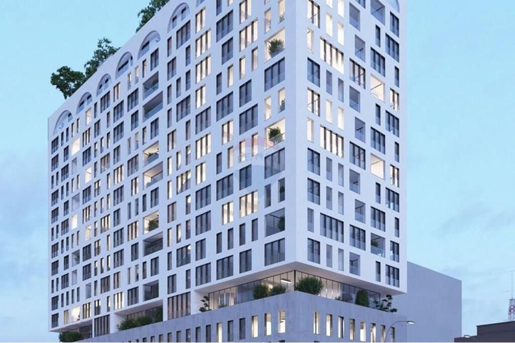 OKAZION Shitet Duplex te Komuna e Parisit 445.000 Euro