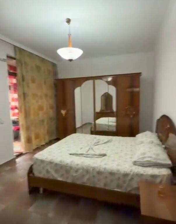 2+1 Apartment for rent near Partizani High School!