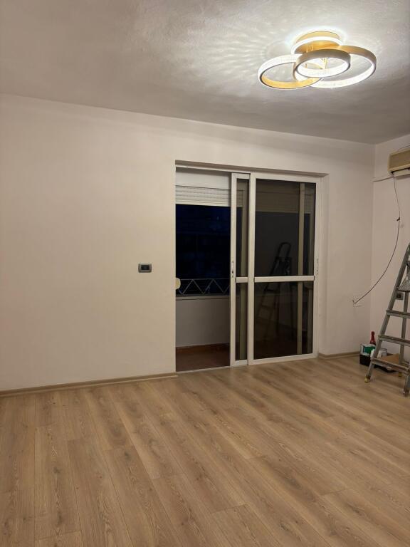 📍 Ekskluzive – Apartament 2+1 me qira tek fusha Ali Demi
