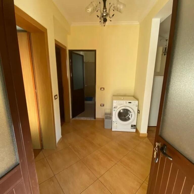 qera pjese vile 2+1, ”Rruga e Elbasanit” 500 Euro/Muaj