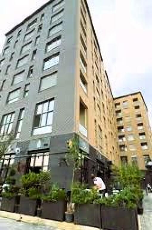 LOCALE COMMERCIALE IN VENDITA COMPLESSO DEI PALAZZI TDT, TIRANA!