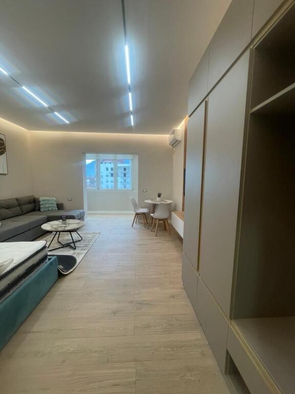 MONOLOCALE IN VENDITA 34M2 108000 EURO VIA DELLE BARRICATE