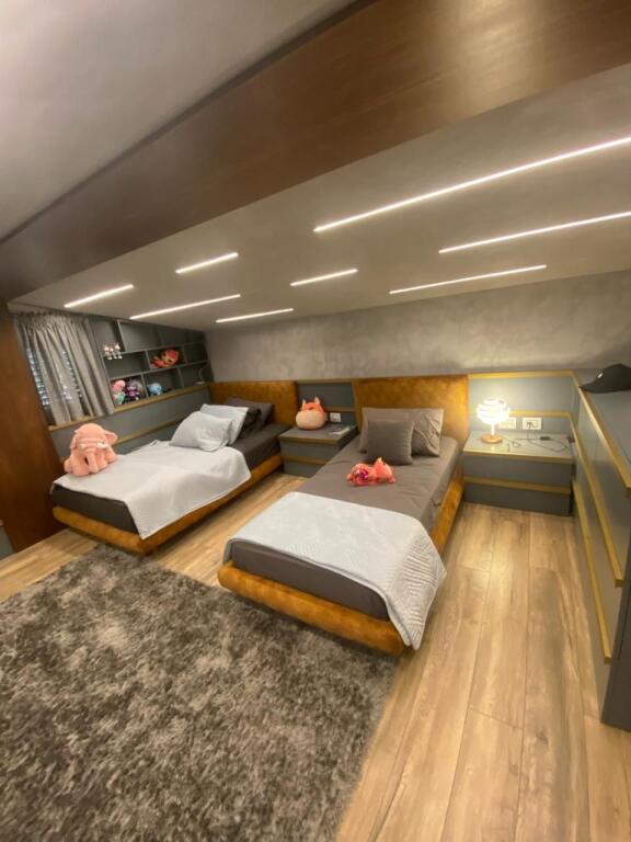 Jepet me qera Penthouse 3+2+parking liqeni That 1699 eu