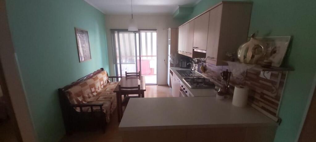 🏢Astir,prane Bar 2 Palmat jepet me qera apartament 2+1,i mobiluar. 50,000Leke