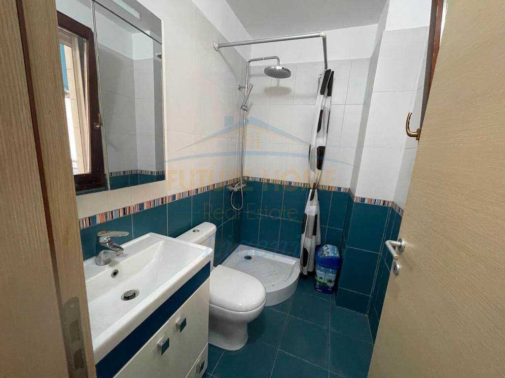 Qera, Apartament 2+1+2+Post Parkimi, Kopshti Botanik, Tiranë