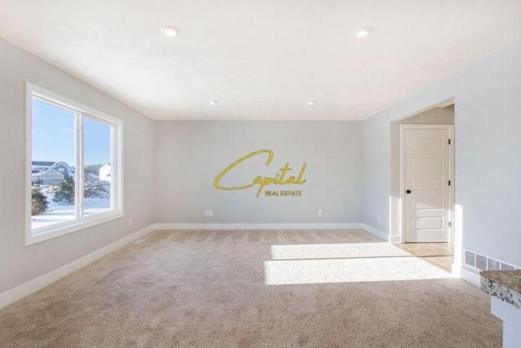 VILE PRIVATE ME QERA 340 M2 21 DHJETORI 200.000 LEKE