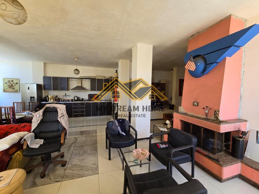 SHITET APARTAMENT 2+1+2+VERAND ME PISHIN TEK SHKEMBI I KAVAJES!!