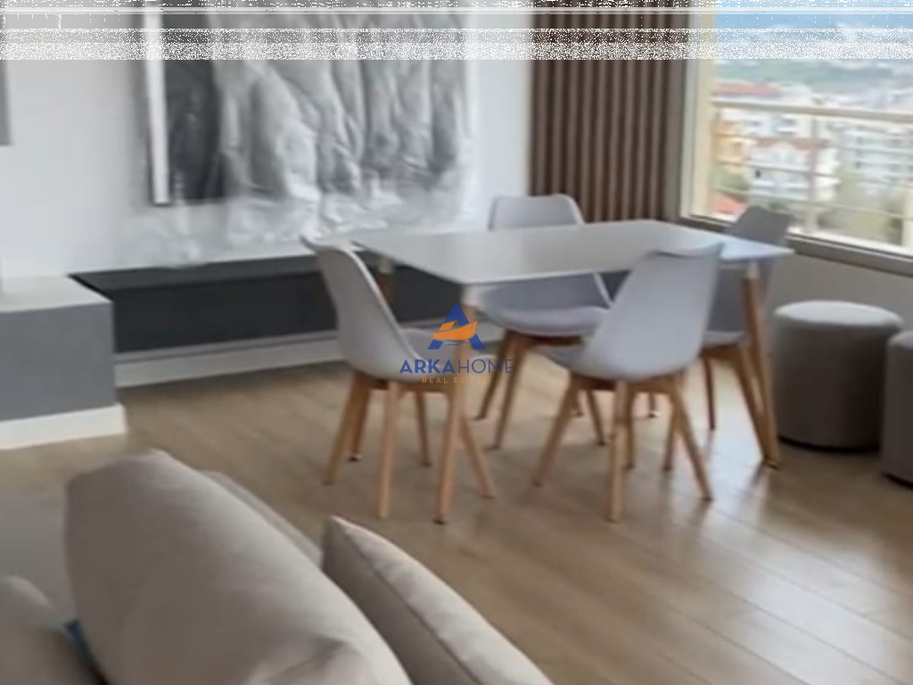 SHITET PENTHOUSE 198M2 "FRESK" 300.000 EURO