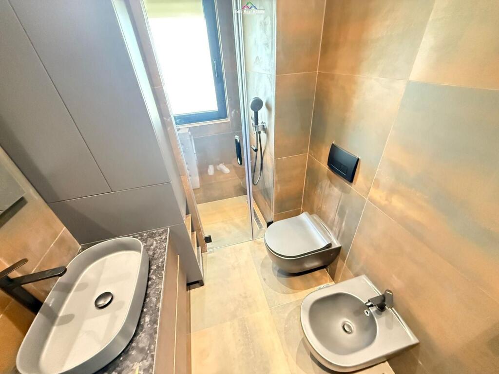 Apartament Me Qera 2+1 Tek Rruga e Durresit (ID B2201619) Tirane