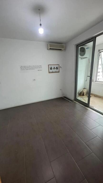 Ambjent Biznesi me Qira tek Zogu i Zi, tek Ring Center 🏢📍