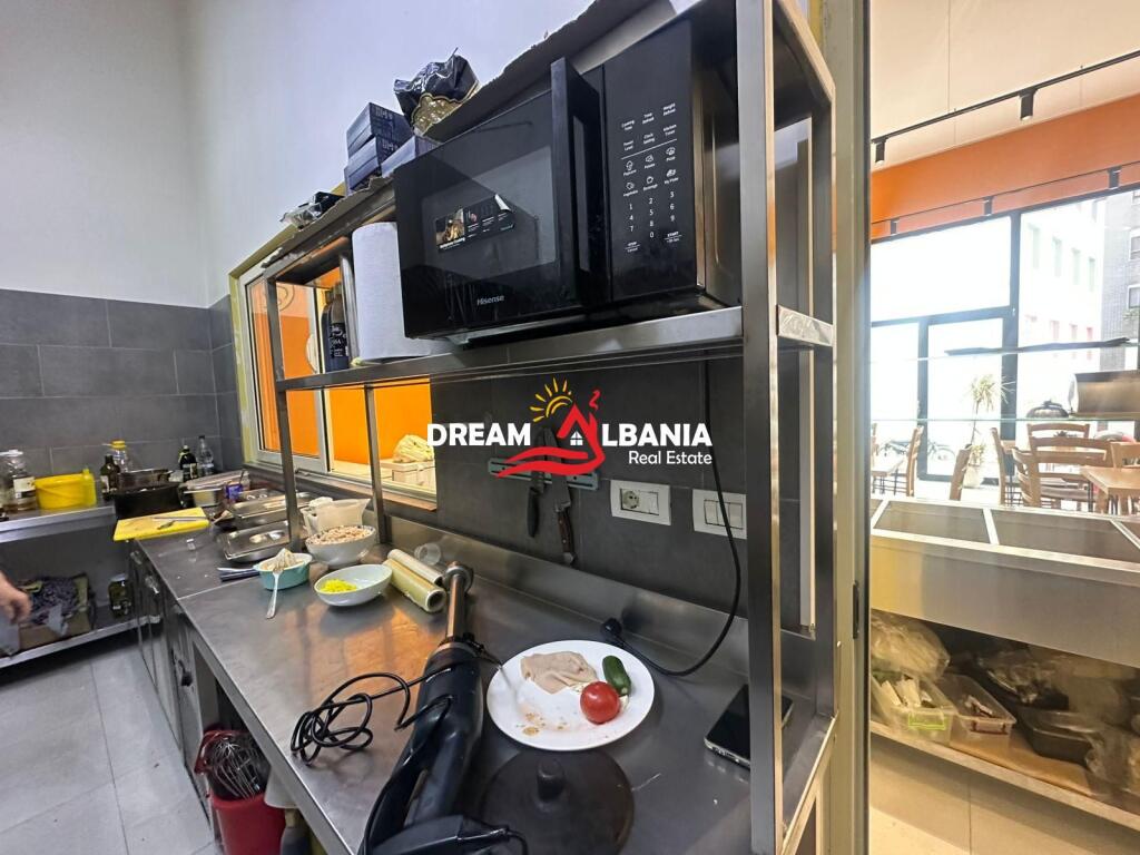 Shitet Biznesi Bar Restorant tek rruga e Dibres prane Farmacise 10 (ID 4171614)