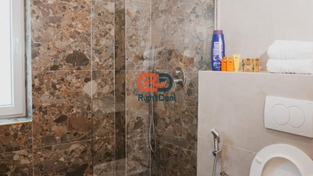 Ne Myslym Shyr, Jepen Me Qira Dy Garsoniere, Totalisht Te Investuara !!!