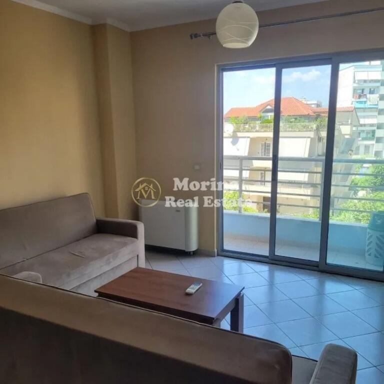 Apartament 1+1, Komuna e Parisit, Rruga Robert Shvarc, 167000 euro