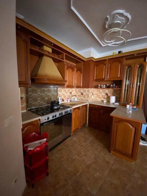 APARTAMENT NE SHITJE 2+1 NE YZBERISHT