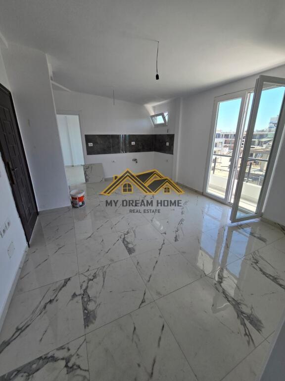 SHITET APARTAMENT 2+1 ME PAMJE DETI GOLEM!
