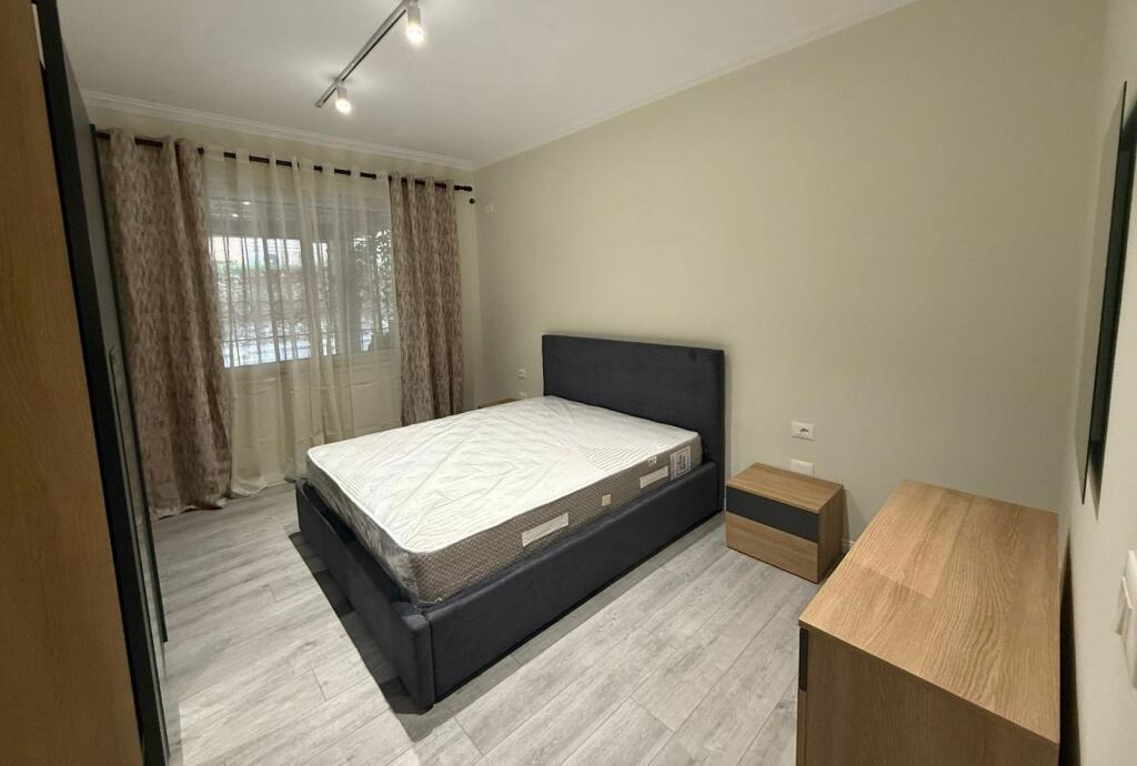 Affittasi 2+1 vicino alla Guardia.