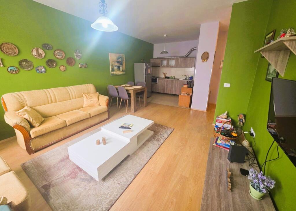 Apartament per qera prane Sheshit Pranvera