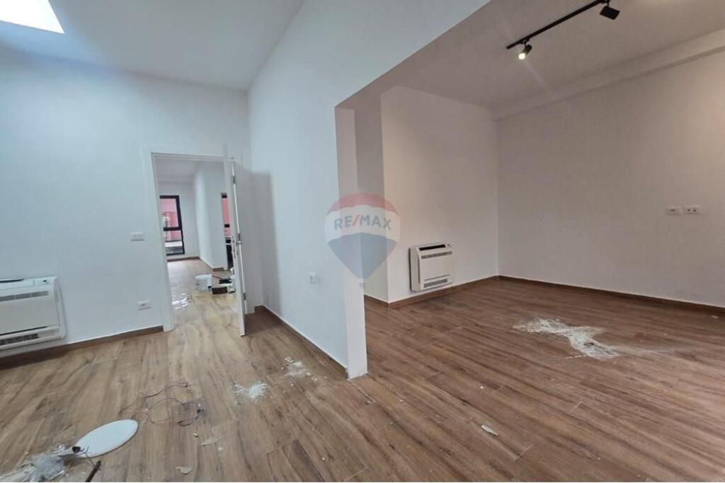 Office for rent Tirana Garden Building