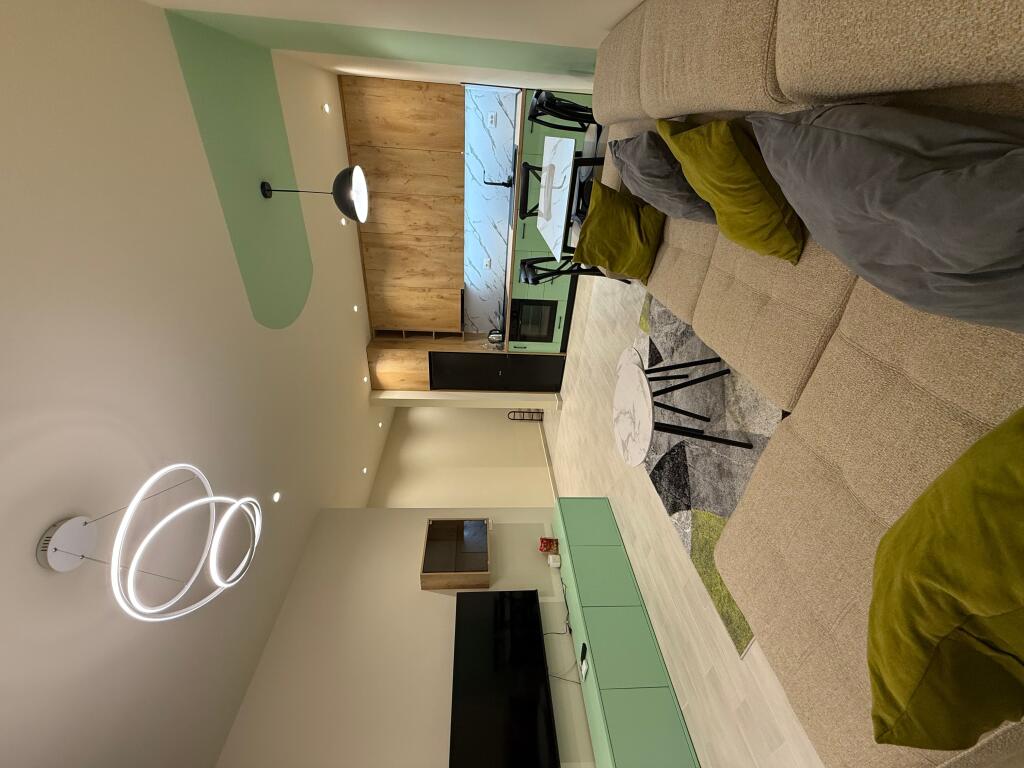 Jepet me Qira – Apartament 1+1 te “5 Maji