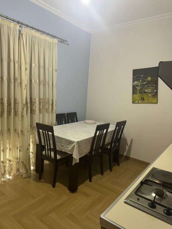APARTAMENT 2+1. 400 EURO FRES.