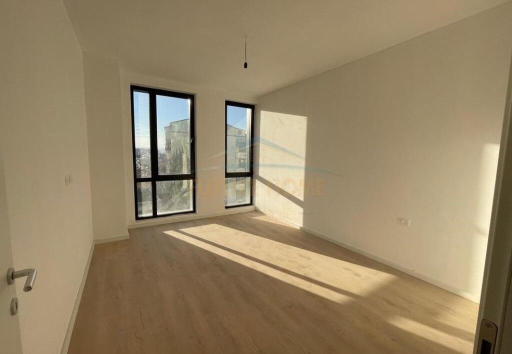 Shitet apartament 1+1, Fundi i Bulevardit te Ri