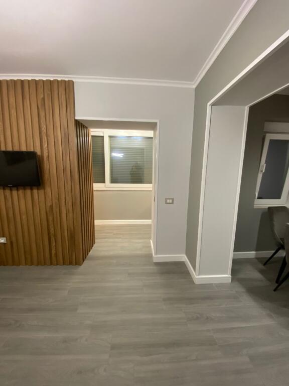 Jepet Apartament me qera