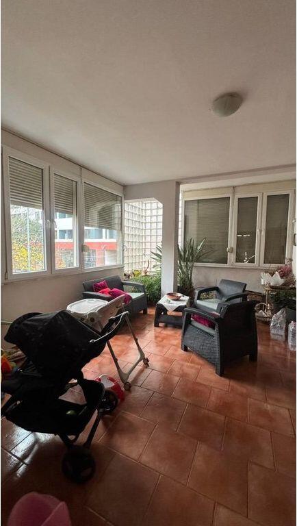 QIRA | Ambient Komercial – Pediatria, Tiranë