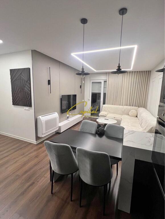 APARTAMENT ME QERA 1+1 5 MAJI 55.000 LEKE