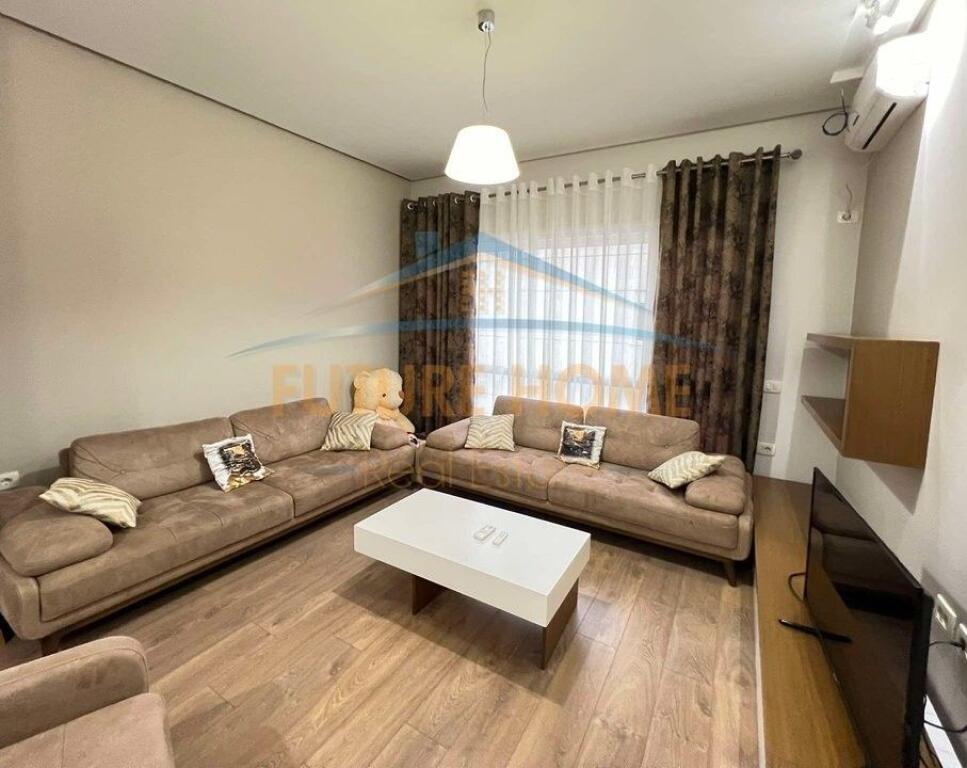 Apartament 1+1, Kopshti Botanik, Tiranë.