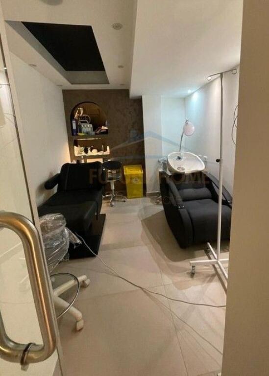 Shitje, Ambient Biznesi, Rruga e Durrësit, Tiranë