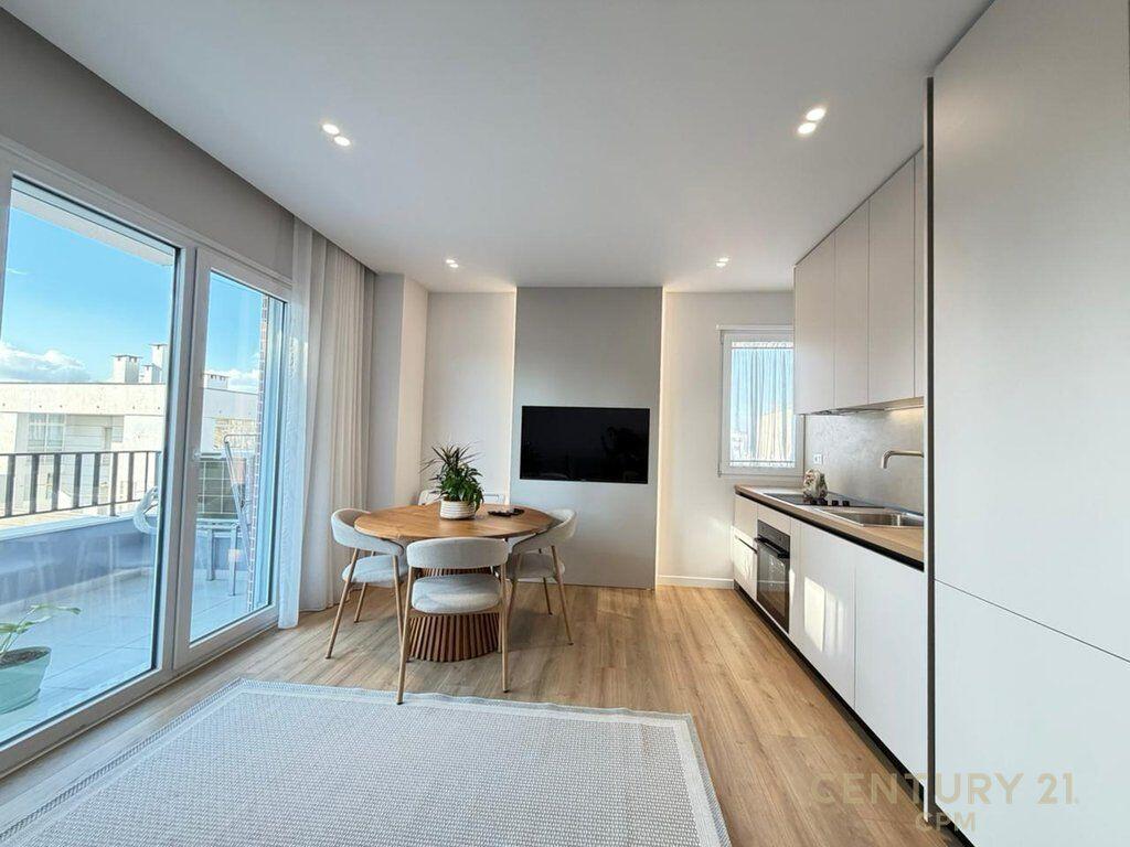 Apartament 1+1 per qira tek Pazari i Ri