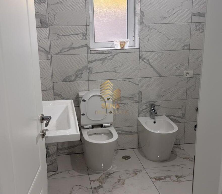 Qira, Apartament 2+1+Parkim, Bosh, Shkolla e Bashkuar, 40.000 Leke