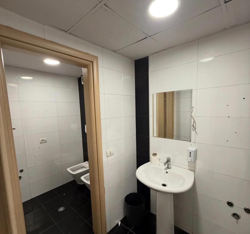 JEPET AMBIENT ZYRE ME QERA  📍BLLOK