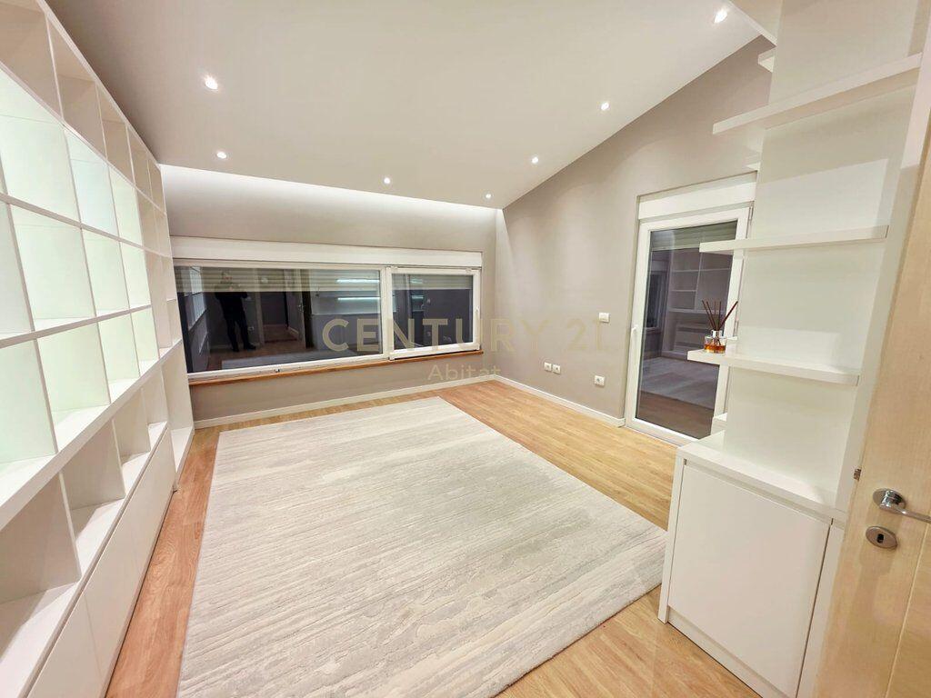 SHITET VILË E BASHKËNGJITUR ME OBORR – KODRA E DIELLIT 1